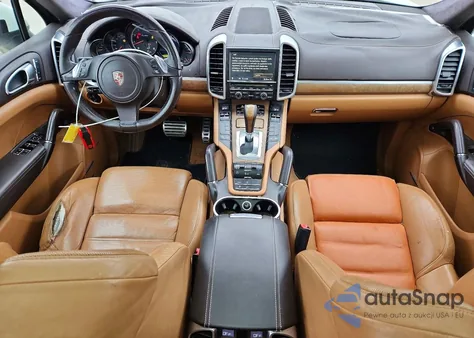 2011 Porsche Cayenne Turbo z USA, uszkodzony, nr VIN WP1AC2A21BLA83977